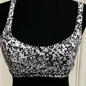 Lululemon free to be bra